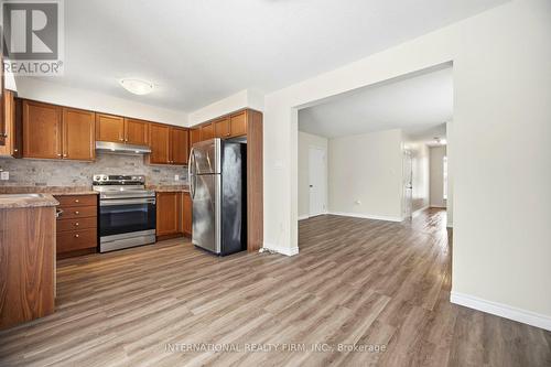 116 Brookfield Crescent, Kitchener, ON - Indoor Photo Showing Kitchen With Stainless Steel Kitchen With Double Sink