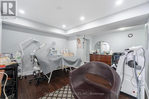 4 Runnymede Crescent, Brampton, ON - Indoor