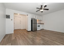 9 450 ESPLANADE AVENUE|Harrison Hot Springs  Harrison Hot Springs, BC V0M 1K0