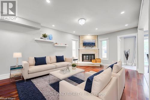 4781 Crystal Rose Drive, Mississauga, ON - Indoor Photo Showing Living Room With Fireplace