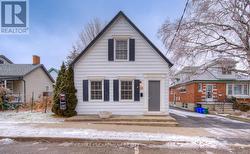 30 YOUNG STREET W  Waterloo, ON N2L 2Z1