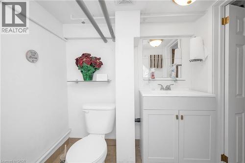 1088 King Street E, Hamilton, ON - Indoor Photo Showing Bathroom