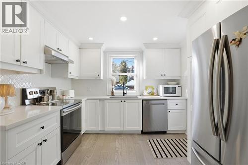 110 Kensington Avenue S, Hamilton, ON - Indoor Photo Showing Kitchen With Stainless Steel Kitchen