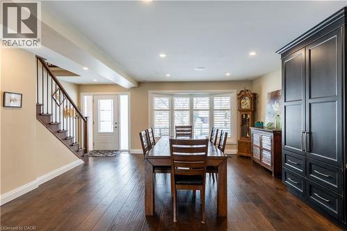 569 Rosseau Road, Hamilton, ON - Indoor Photo Showing Dining Room
