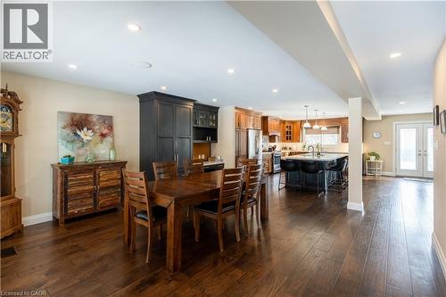 569 Rosseau Road, Hamilton, ON - Indoor Photo Showing Dining Room