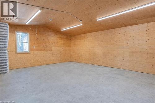 500 SQ FT workshop - 569 Rosseau Road, Hamilton, ON - Indoor Photo Showing Other Room