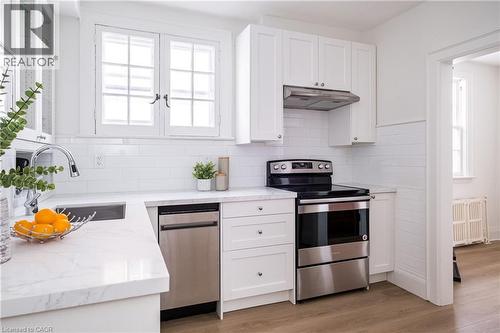 63 Dalewood Crescent, Hamilton, ON - Indoor Photo Showing Kitchen With Stainless Steel Kitchen With Upgraded Kitchen
