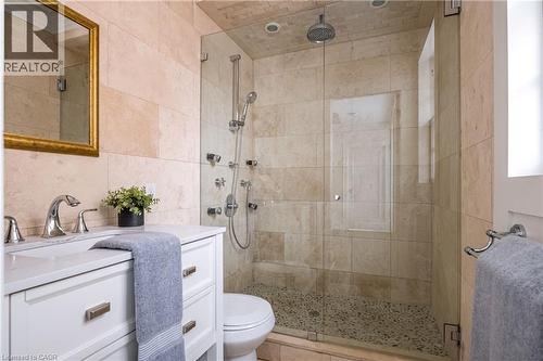 63 Dalewood Crescent, Hamilton, ON - Indoor Photo Showing Bathroom