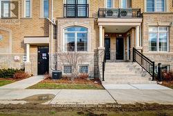 5 - 37 DREWRY AVENUE  Toronto, ON M2M 1C9