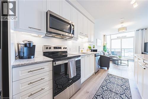 385 Winston Road Unit# 1710, Grimsby, ON - Indoor Photo Showing Kitchen With Stainless Steel Kitchen With Upgraded Kitchen
