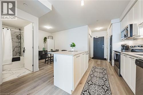 385 Winston Road Unit# 1710, Grimsby, ON - Indoor Photo Showing Kitchen