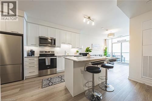 385 Winston Road Unit# 1710, Grimsby, ON - Indoor Photo Showing Kitchen With Stainless Steel Kitchen With Upgraded Kitchen