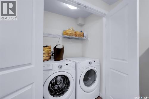 1059 Kolynchuk Crescent, Saskatoon, SK - Indoor Photo Showing Laundry Room