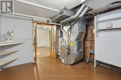 363 Limeridge Road E, Hamilton, ON - Indoor