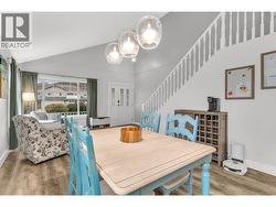 Front sitting area or make this the living huge living room - 