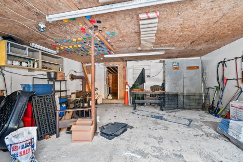 Grange - 130 150E Avenue, Saint-Côme, QC - Indoor Photo Showing Garage