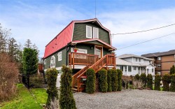 1547 Joan Ave  Crofton, BC V0R 1R0