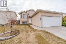 54 Kodiak Crescent N  Lethbridge, AB T1H 6S4