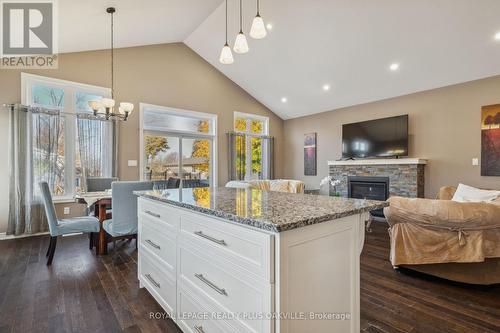 71 Locheed Drive, Hamilton, ON - Indoor With Fireplace