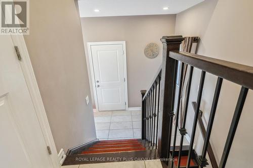 71 Locheed Drive, Hamilton, ON - Indoor Photo Showing Other Room