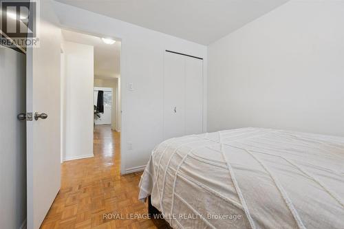 11 Ingleside Drive, Kitchener, ON - Indoor Photo Showing Bedroom