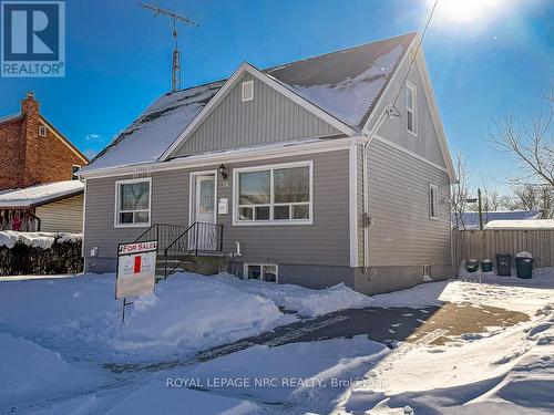 14 OAKWOOD AVENUE  St. Catharines, ON L2P 1L1