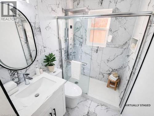 773 Queensdale Avenue E, Hamilton, ON - Indoor Photo Showing Bathroom