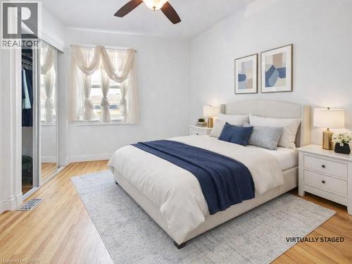 773 Queensdale Avenue E, Hamilton, ON - Indoor Photo Showing Bedroom