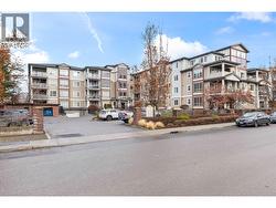 850 Saucier Avenue Unit# 416  Kelowna, BC V1Y 6A3