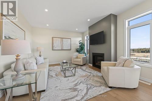 14 PEACE RIVER STREET  Belleville (Thurlow Ward), ON K8N 0V6