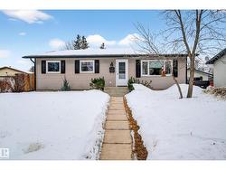 8938 94 AV  Fort Saskatchewan, AB T8L 1B4