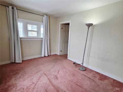 370 Leadenhall Street, Kimberley, BC - Indoor