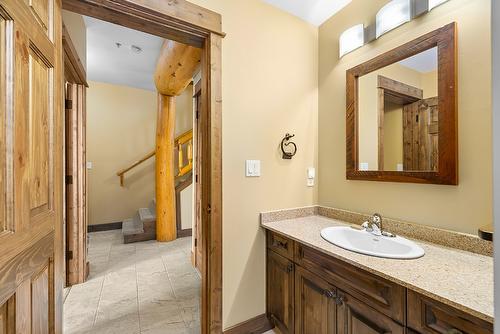 M1-A-1351 Gerry Sorensen Way, Kimberley, BC - Indoor Photo Showing Bathroom