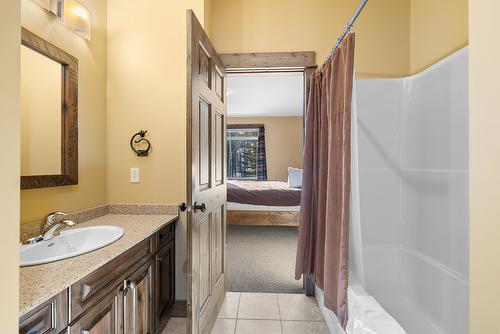 M1-A-1351 Gerry Sorensen Way, Kimberley, BC - Indoor Photo Showing Bathroom