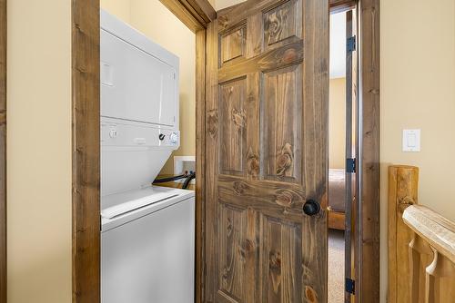 M1-A-1351 Gerry Sorensen Way, Kimberley, BC - Indoor Photo Showing Laundry Room