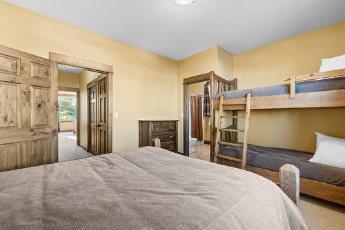 M1-A-1351 Gerry Sorensen Way, Kimberley, BC - Indoor Photo Showing Bedroom