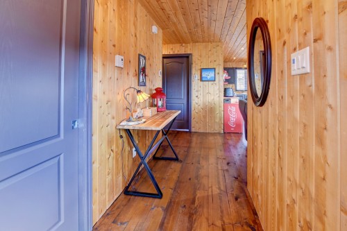 Mud Room - 94 Rue De La Golée, Saint-Côme, QC - Indoor Photo Showing Other Room
