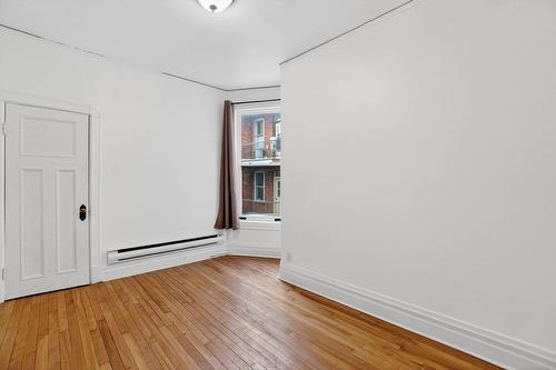 Bedroom - 2324 Av. Belgrave, Montréal (Côte-Des-Neiges/Notre-Dame-De-Grâce), QC - Indoor Photo Showing Other Room