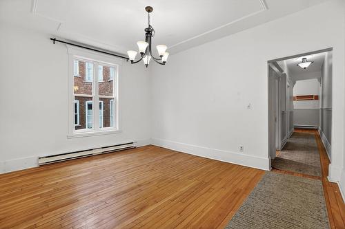 Dining room - 2324 Av. Belgrave, Montréal (Côte-Des-Neiges/Notre-Dame-De-Grâce), QC - Indoor Photo Showing Other Room
