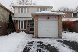 3068 Cantelon Crescent  Mississauga, ON L5N 3J8