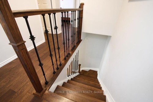 3068 Cantelon Crescent, Mississauga, ON - Indoor Photo Showing Other Room