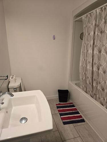 Bathroom - A-4869 Rue La Fontaine, Montréal (Mercier/Hochelaga-Maisonneuve), QC - Indoor Photo Showing Bathroom