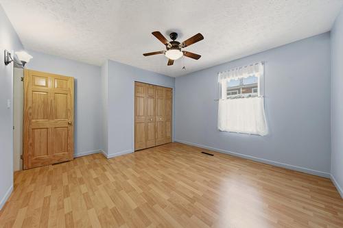 Chambre à coucher - 480 Rue May, Coaticook, QC - Indoor Photo Showing Other Room