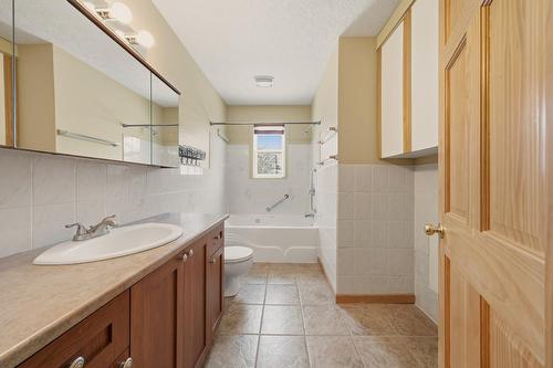 Salle de bains - 480 Rue May, Coaticook, QC - Indoor Photo Showing Bathroom