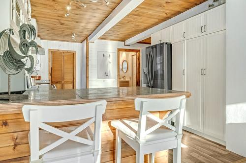 Cuisine - 977 Ch. Notre-Dame, Sainte-Adèle, QC - Indoor Photo Showing Dining Room