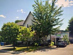 1227  - 1229 Rue Principale  Saint-Roch-De-L'Achigan, QC J0K 3H0