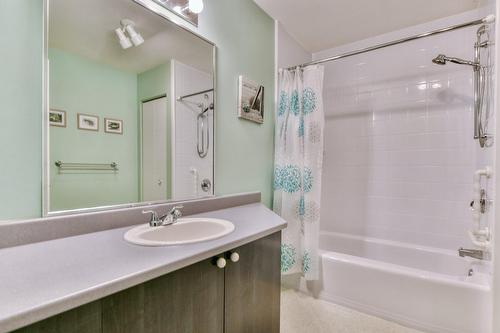 Salle de bains - 811 Rue Primeau, Saint-Eustache, QC 