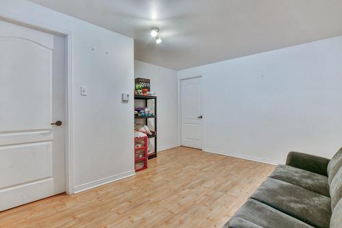 Salle familiale - 811 Rue Primeau, Saint-Eustache, QC 