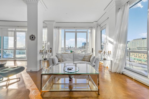 Living Room - 901-801 Rue De La Commune E., Montréal (Ville-Marie), QC - Indoor