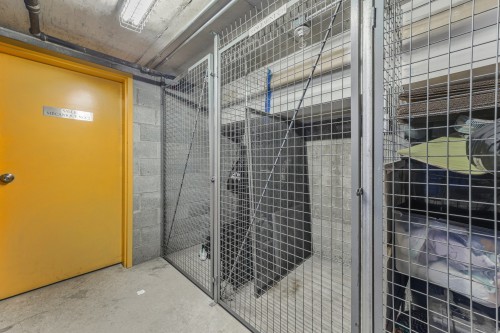 Storage - 901-801 Rue De La Commune E., Montréal (Ville-Marie), QC - Indoor Photo Showing Bathroom